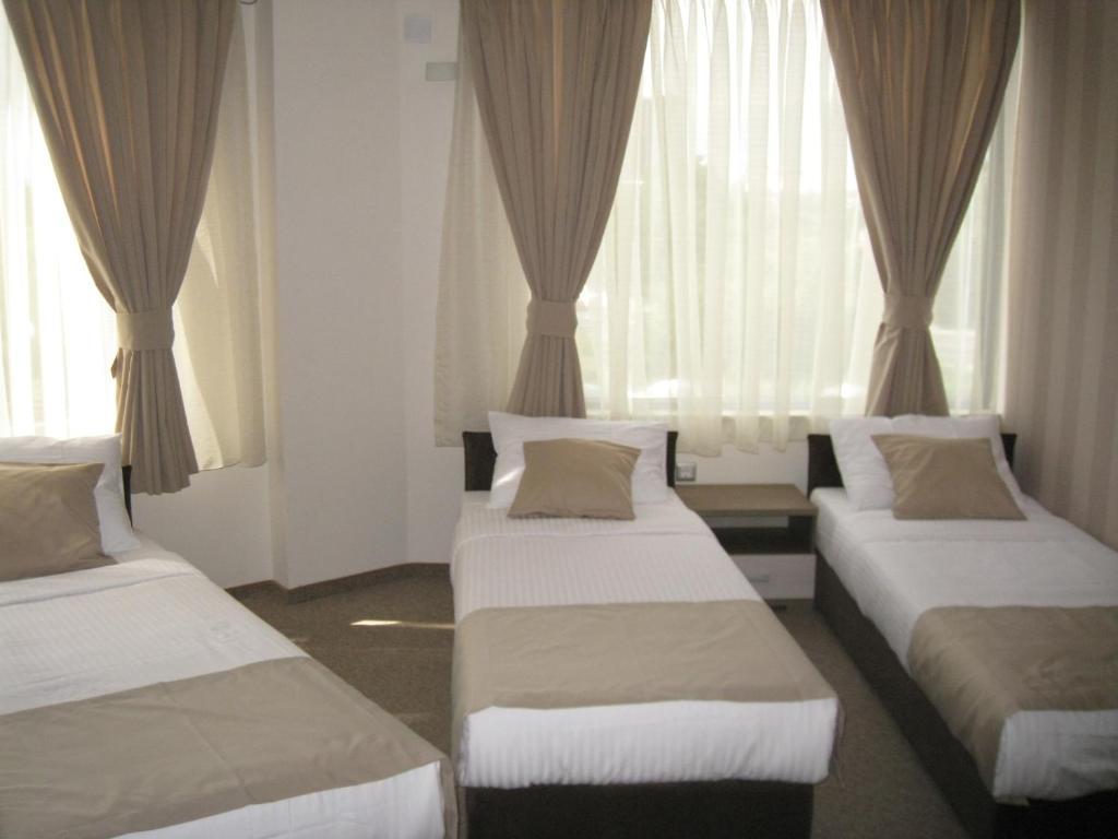 Domus Aparthotel Skopje Ngoại thất bức ảnh