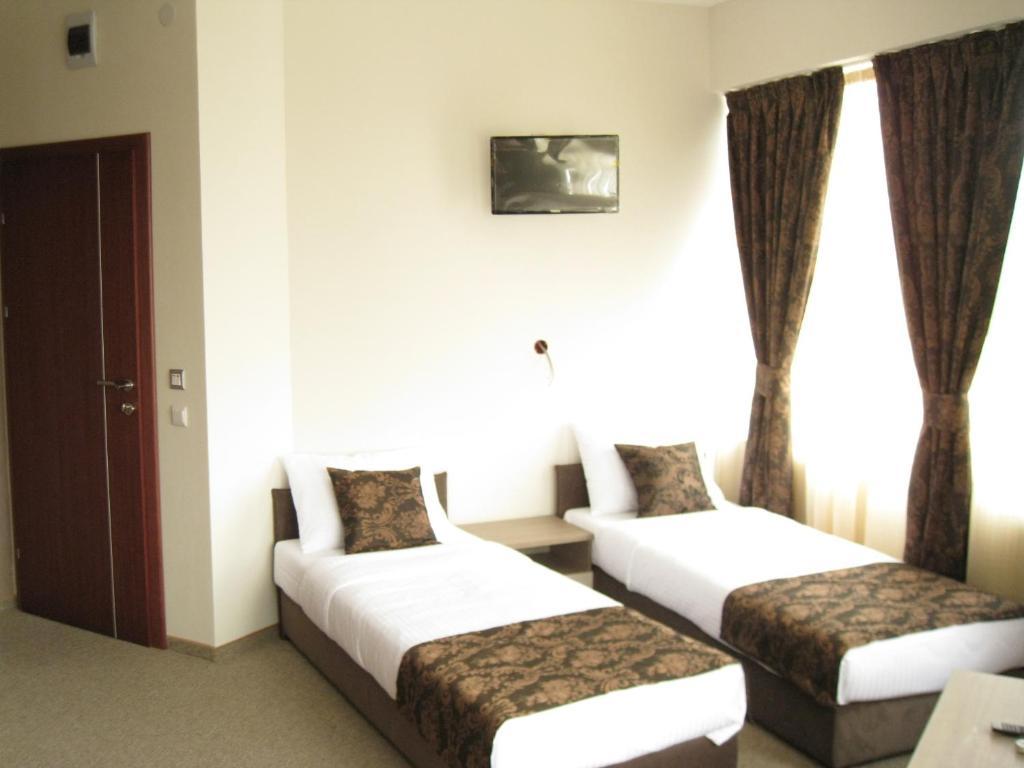 Domus Aparthotel Skopje Ngoại thất bức ảnh