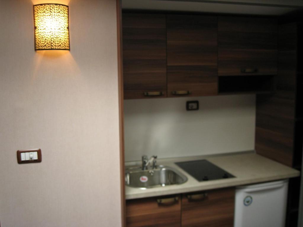 Domus Aparthotel Skopje Ngoại thất bức ảnh