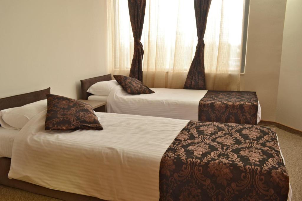 Domus Aparthotel Skopje Ngoại thất bức ảnh